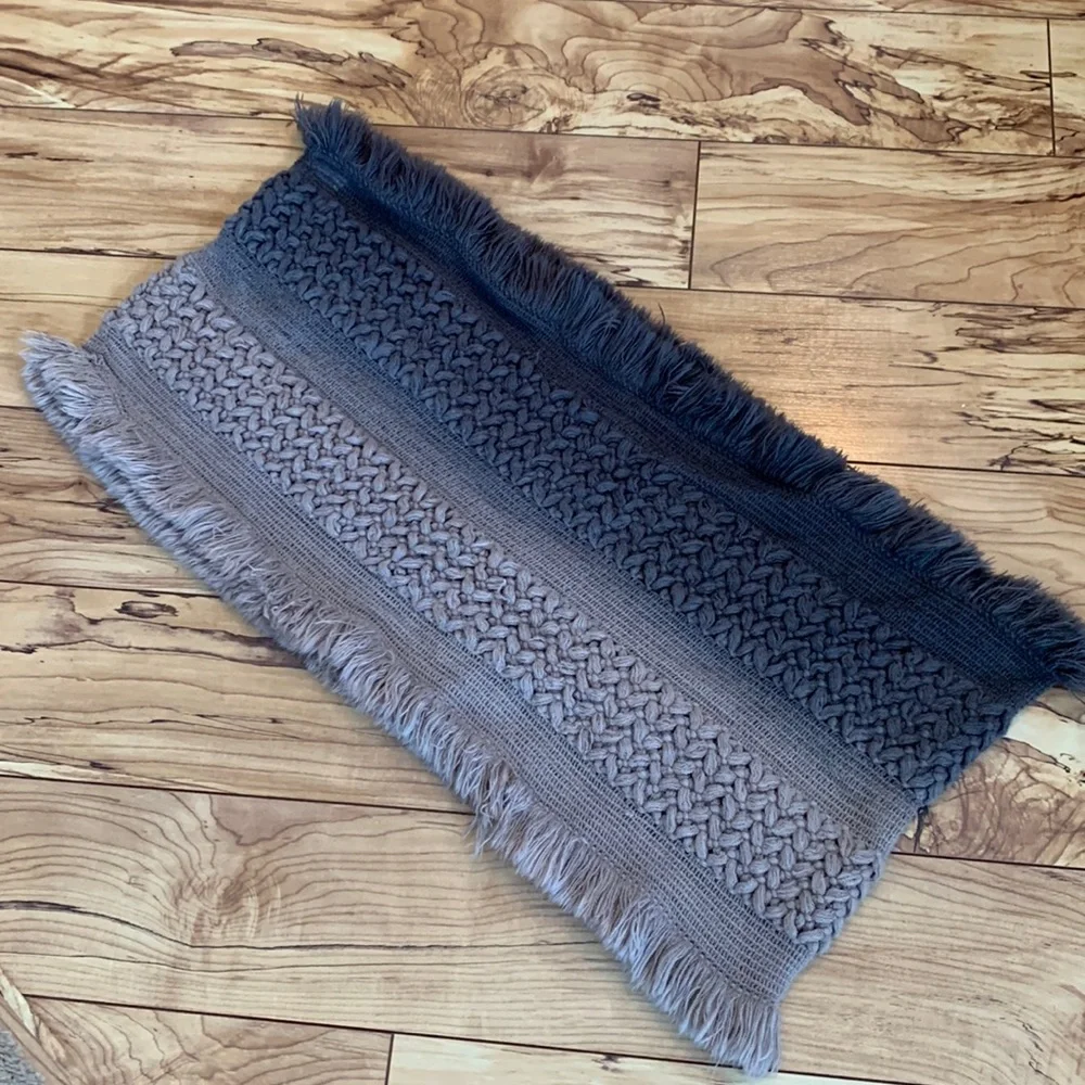 Infinity scarf